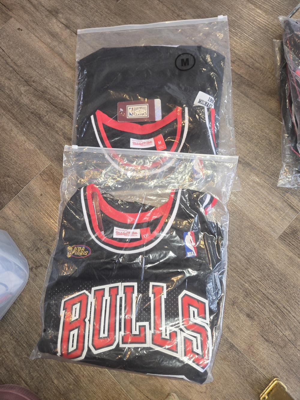 Chicago Bulls #23 Jordan - Picture 5 of 5